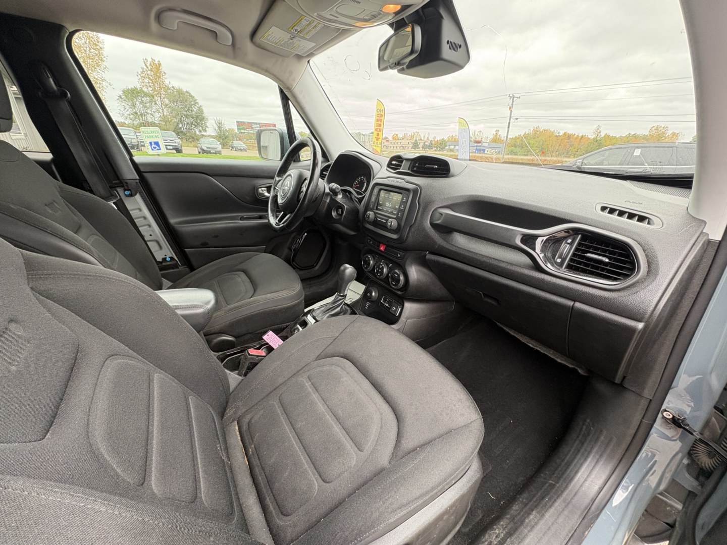 2017 Jeep Renegade Latitude 4WD (ZACCJBBB8HP) with an 2.4L L4 DOHC 16V engine, 6M transmission, located at 17255 hwy 65 NE, Ham Lake, MN, 55304, 0.000000, 0.000000- Photo#15