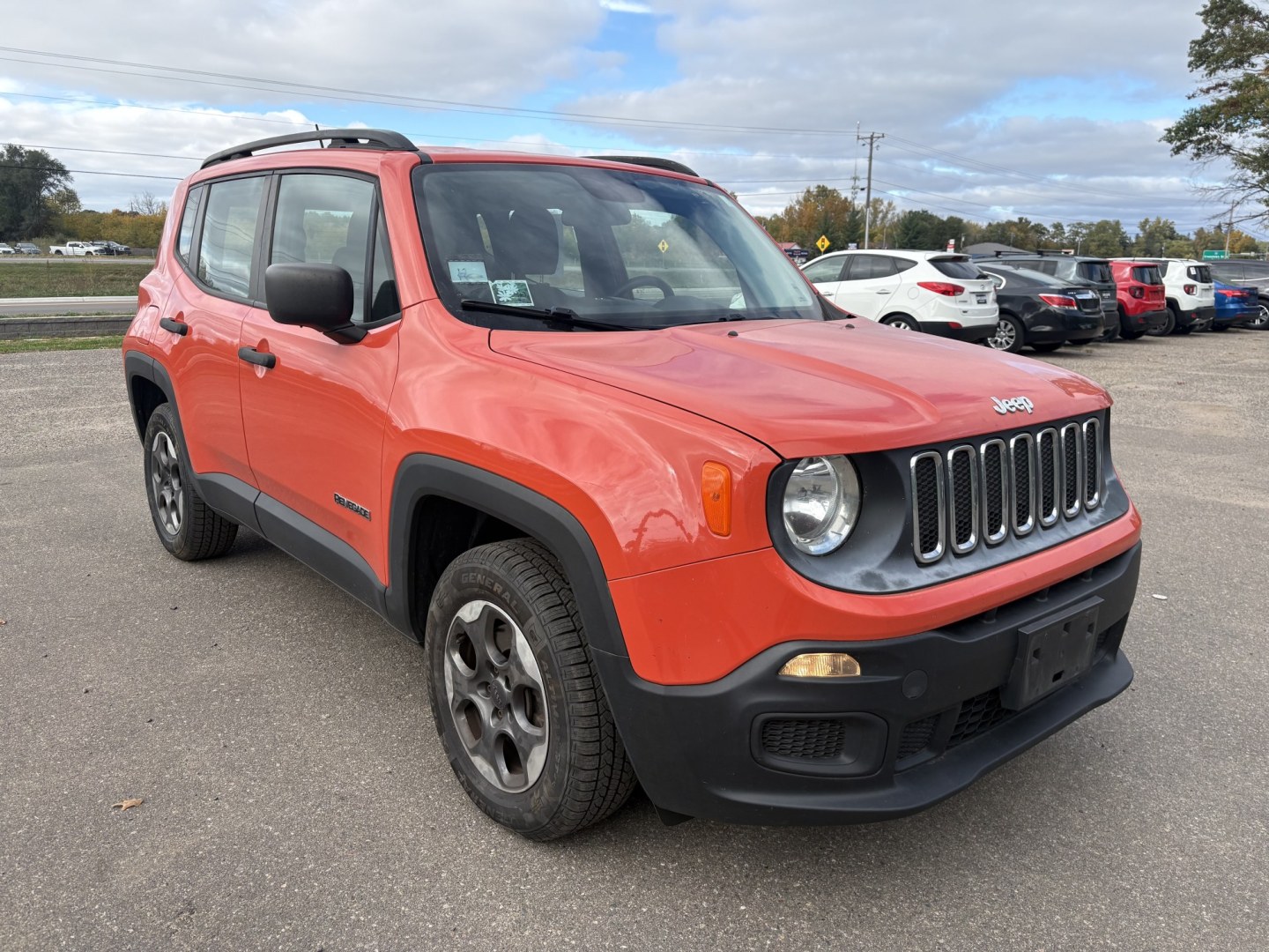 2015 Jeep Renegade Sport 4WD (ZACCJBATXFP) with an 2.4L L4 engine, 6M transmission, located at 17255 hwy 65 NE, Ham Lake, MN, 55304, 0.000000, 0.000000- Photo#6