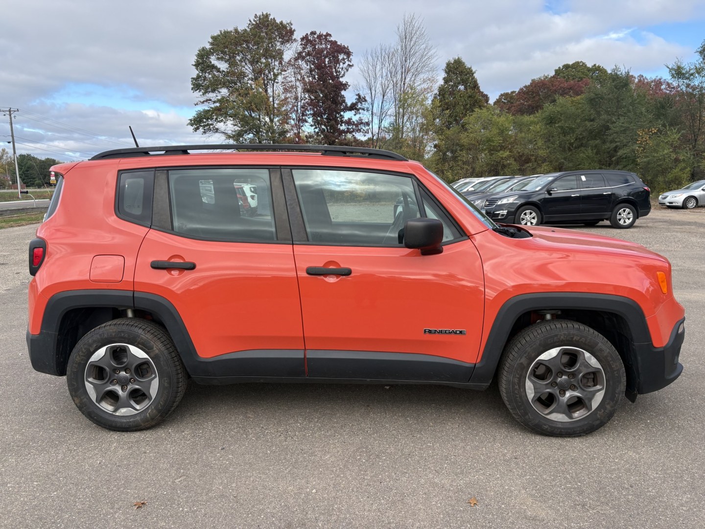 2015 Jeep Renegade Sport 4WD (ZACCJBATXFP) with an 2.4L L4 engine, 6M transmission, located at 17255 hwy 65 NE, Ham Lake, MN, 55304, 0.000000, 0.000000- Photo#5