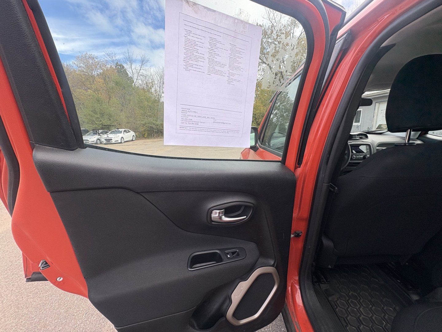 2015 Jeep Renegade Sport 4WD (ZACCJBATXFP) with an 2.4L L4 engine, 6M transmission, located at 17255 hwy 65 NE, Ham Lake, MN, 55304, 0.000000, 0.000000- Photo#10