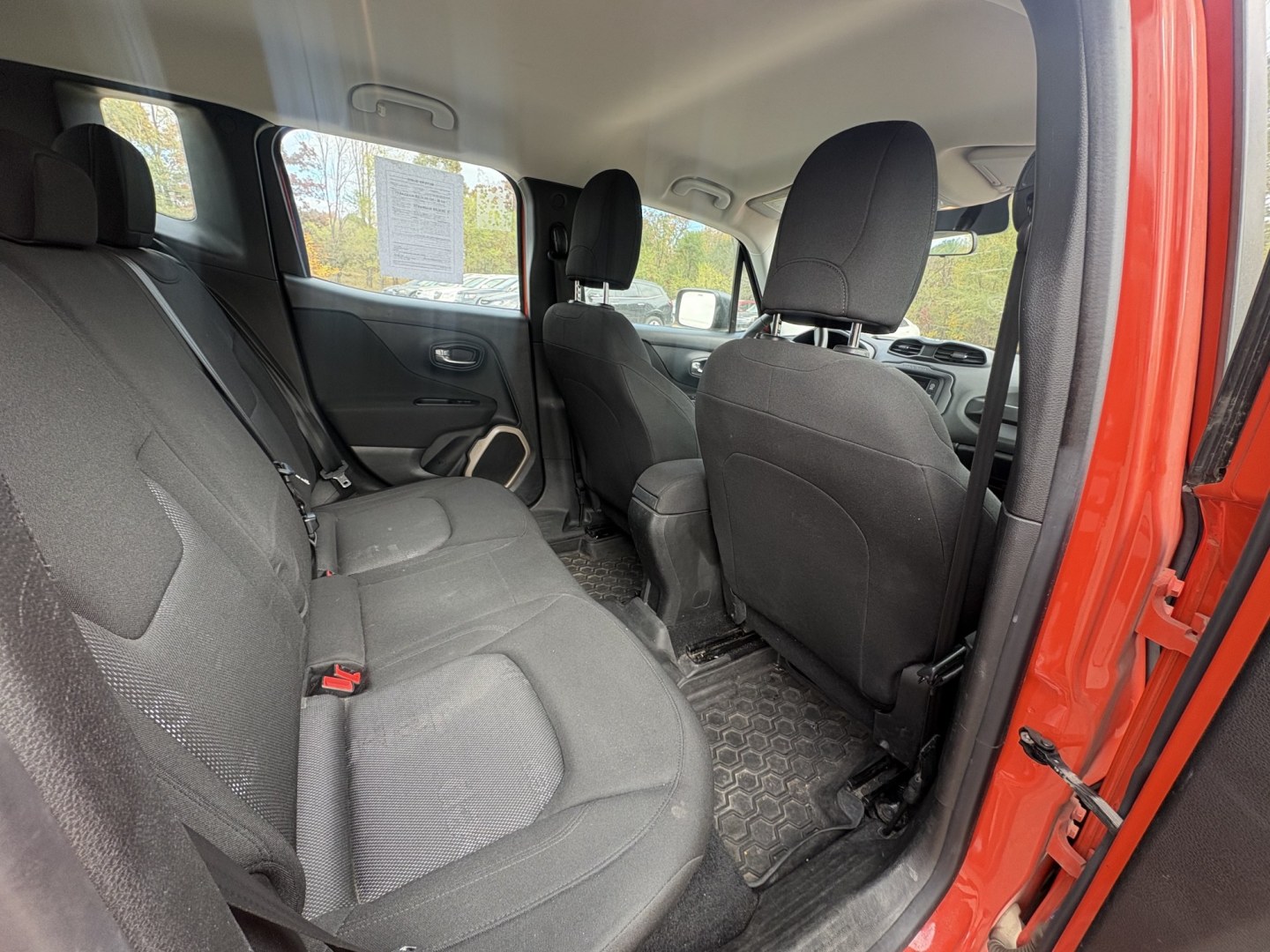 2015 Jeep Renegade Sport 4WD (ZACCJBATXFP) with an 2.4L L4 engine, 6M transmission, located at 17255 hwy 65 NE, Ham Lake, MN, 55304, 0.000000, 0.000000- Photo#13