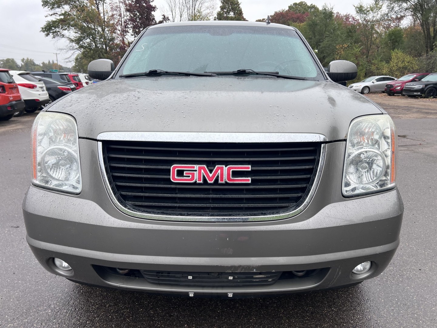 2009 GMC Yukon SLT-1 4WD (1GKFK33049R) with an 5.3L V8 OHV 16V FFV engine, 4A transmission, located at 17255 hwy 65 NE, Ham Lake, MN, 55304, 0.000000, 0.000000- Photo#1