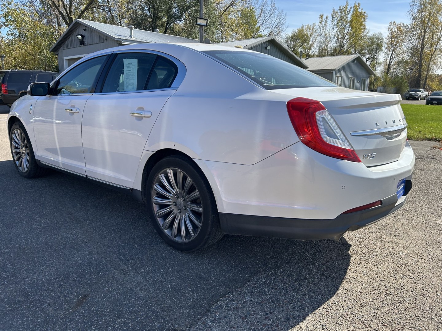 2015 Lincoln MKS FWD (1LNHL9DK3FG) with an 3.7L V6 DOHC 24V engine, 6A transmission, located at 17255 hwy 65 NE, Ham Lake, MN, 55304, 0.000000, 0.000000- Photo#6