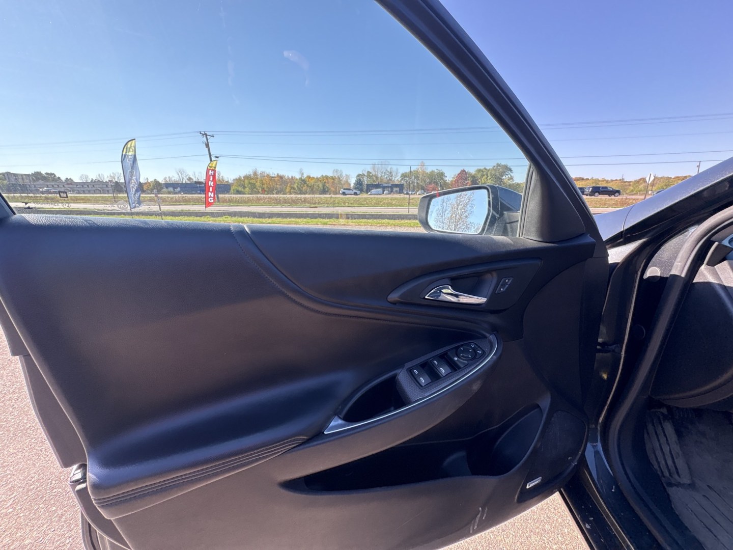 2016 Chevrolet Malibu 1LT (1G1ZE5ST1GF) with an 1.5L L4 DOHC 16V engine, 6A transmission, located at 17255 hwy 65 NE, Ham Lake, MN, 55304, 0.000000, 0.000000- Photo#8