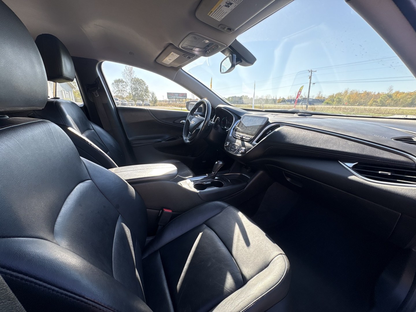 2016 Chevrolet Malibu 1LT (1G1ZE5ST1GF) with an 1.5L L4 DOHC 16V engine, 6A transmission, located at 17255 hwy 65 NE, Ham Lake, MN, 55304, 0.000000, 0.000000- Photo#15