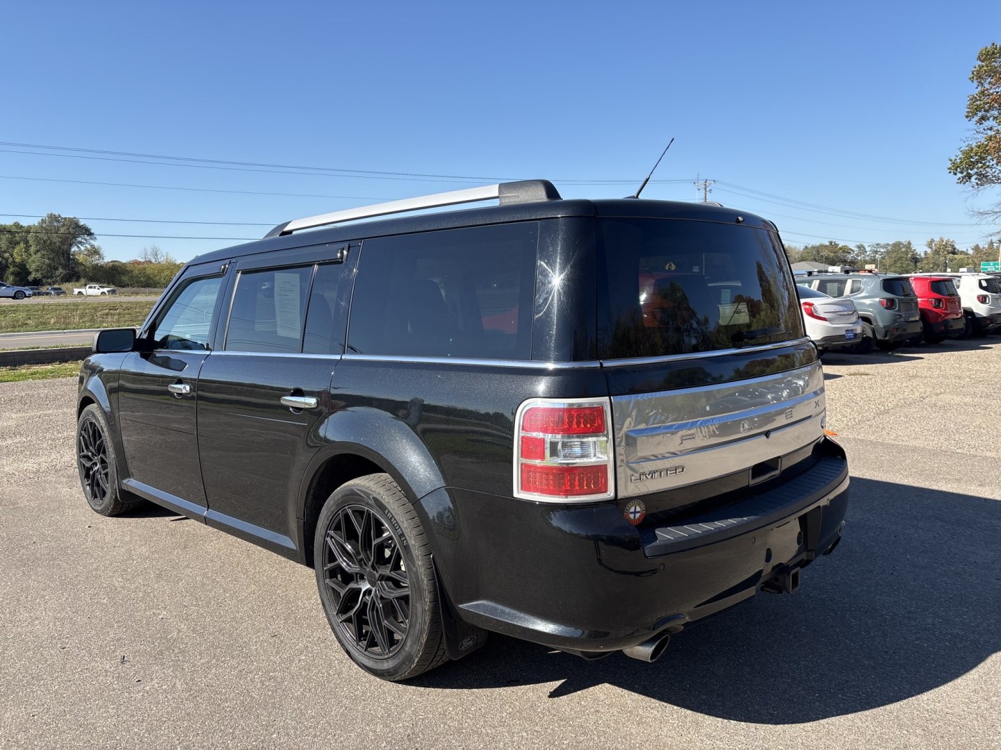 2014 Ford Flex Limited AWD w/EcoBoost (2FMHK6DT2EB) with an 3.5L V6 DOHC 24V engine, 6-Speed Automatic Overdrive transmission, located at 17255 hwy 65 NE, Ham Lake, MN, 55304, 0.000000, 0.000000- Photo#2