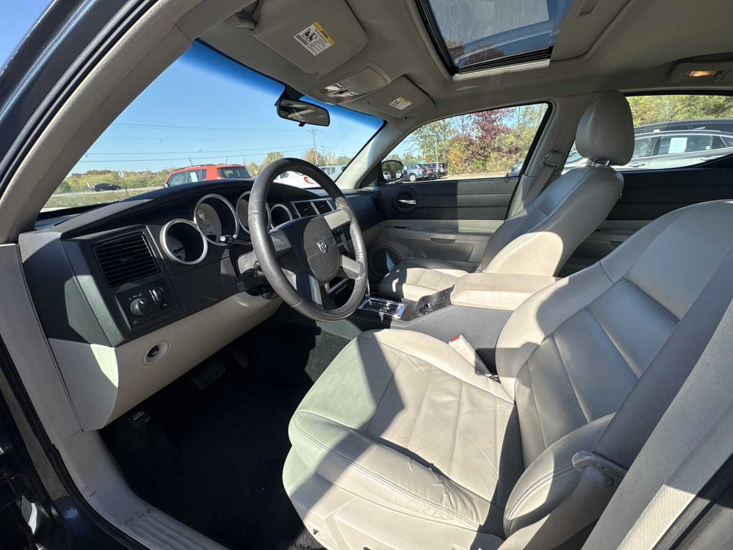 2007 Dodge Charger SE (2B3KA43G27H) with an 3.5L V6 SOHC 24V engine, 5A OD transmission, located at 17255 hwy 65 NE, Ham Lake, MN, 55304, 0.000000, 0.000000- Photo#9