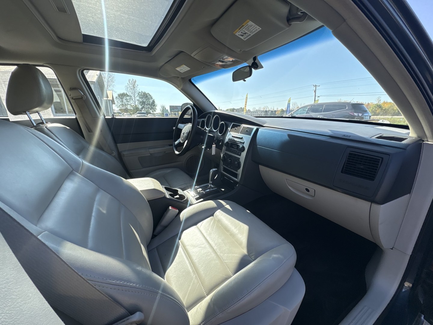 2007 Dodge Charger SE (2B3KA43G27H) with an 3.5L V6 SOHC 24V engine, 5A OD transmission, located at 17255 hwy 65 NE, Ham Lake, MN, 55304, 0.000000, 0.000000- Photo#15