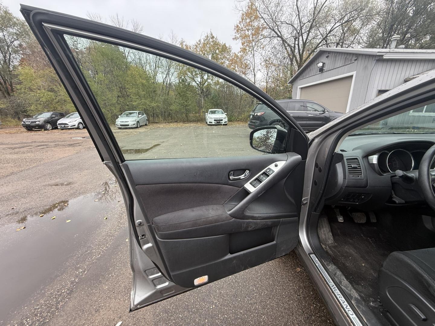 2010 Nissan Murano LE AWD (JN8AZ1MW5AW) with an 3.5L V6 DOHC 24V engine, CVT transmission, located at 17255 hwy 65 NE, Ham Lake, MN, 55304, 0.000000, 0.000000- Photo#7