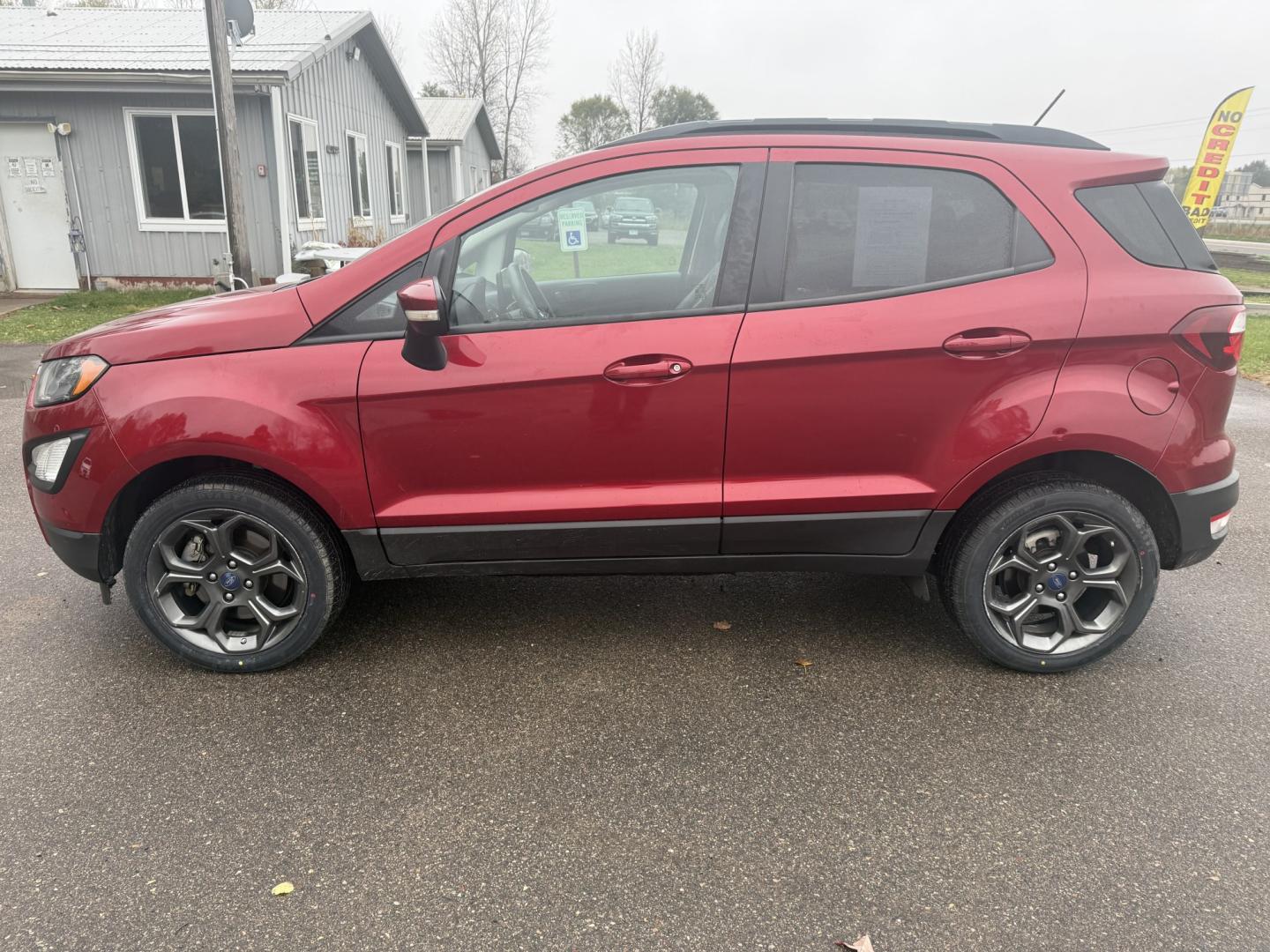 2018 Ford EcoSport SES AWD (MAJ6P1CL2JC) with an 2.0L L4 DOHC 16V engine, 6A transmission, located at 17255 hwy 65 NE, Ham Lake, MN, 55304, 0.000000, 0.000000- Photo#1