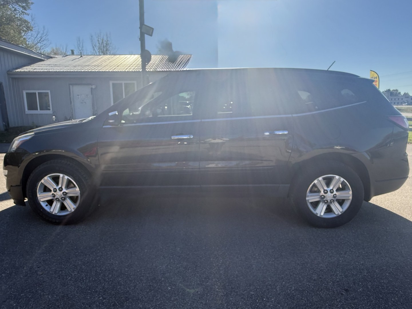 2014 Chevrolet Traverse 2LT AWD (1GNKVHKD6EJ) with an 3.6L V6 DOHC 24V engine, 6-Speed Automatic transmission, located at 17255 hwy 65 NE, Ham Lake, MN, 55304, 0.000000, 0.000000- Photo#1