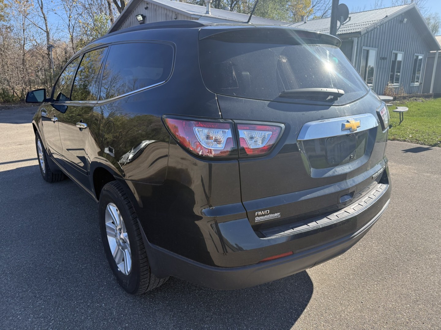 2014 Chevrolet Traverse 2LT AWD (1GNKVHKD6EJ) with an 3.6L V6 DOHC 24V engine, 6-Speed Automatic transmission, located at 17255 hwy 65 NE, Ham Lake, MN, 55304, 0.000000, 0.000000- Photo#2