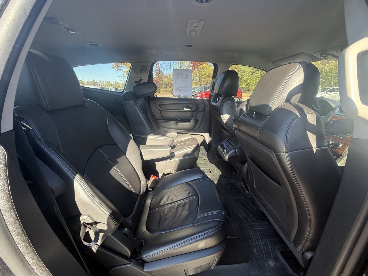 2014 Chevrolet Traverse 2LT AWD (1GNKVHKD6EJ) with an 3.6L V6 DOHC 24V engine, 6-Speed Automatic transmission, located at 17255 hwy 65 NE, Ham Lake, MN, 55304, 0.000000, 0.000000- Photo#13