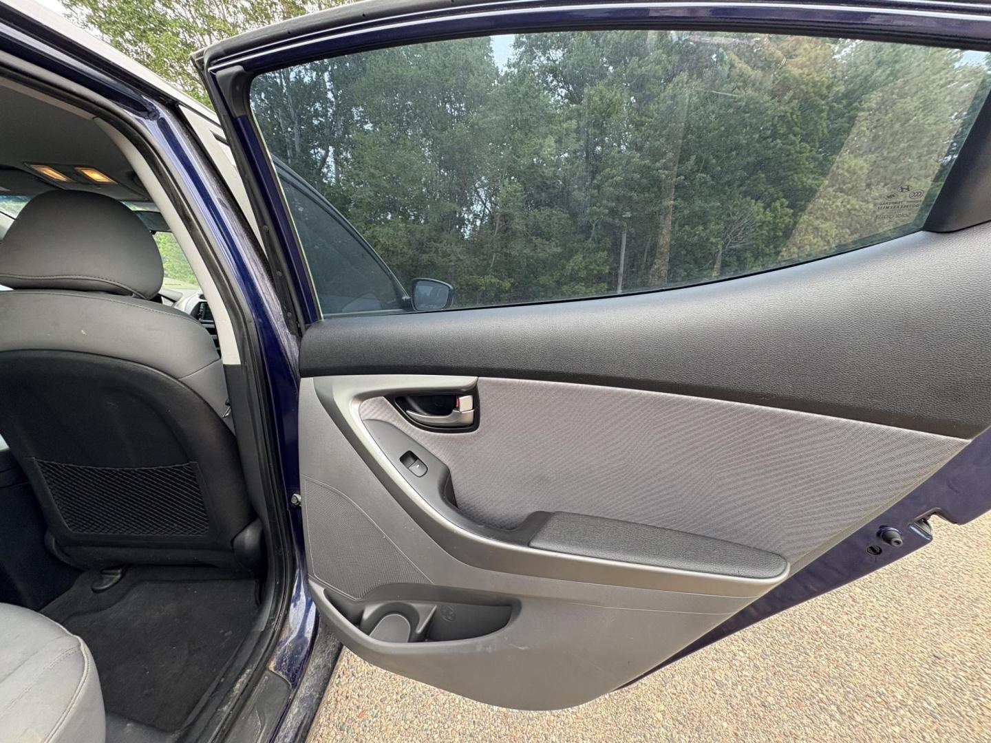 2011 Blue Hyundai Elantra GLS A/T (5NPDH4AE9BH) with an 1.8L L4 DOHC 16V engine, 6-Speed Automatic transmission, located at 17255 hwy 65 NE, Ham Lake, MN, 55304, 0.000000, 0.000000 - Photo#12