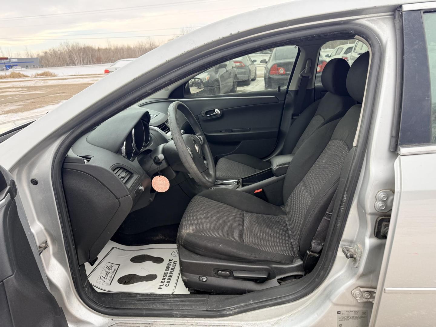 2011 Silver Chevrolet Malibu 1LT (1G1ZC5E18BF) with an 2.4L L4 DOHC 16V engine, 4-Speed Automatic transmission, located at 17255 hwy 65 NE, Ham Lake, MN, 55304, 0.000000, 0.000000 - Photo#9