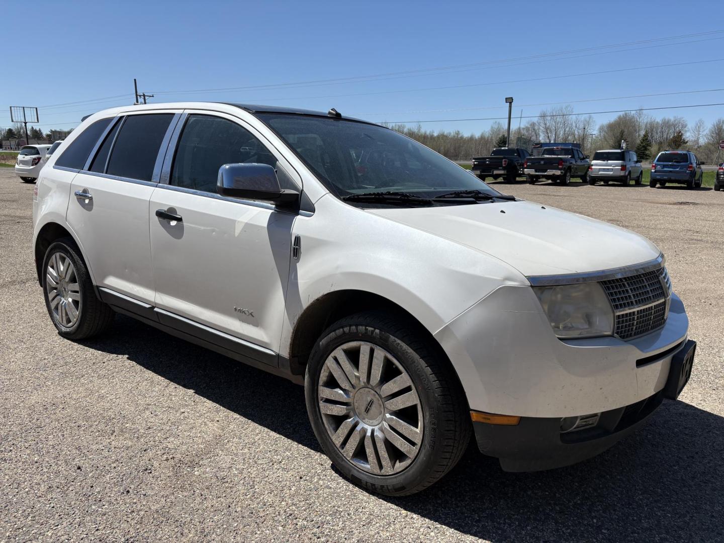 2010 White Lincoln MKX AWD (2LMDJ8JC3AB) with an 3.5L V6 DOHC 24V engine, 6-Speed Automatic transmission, located at 17255 hwy 65 NE, Ham Lake, MN, 55304, 0.000000, 0.000000 - Photo#6