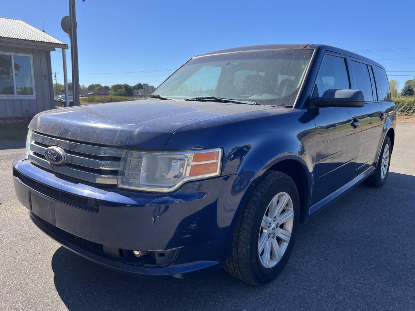 2012 Blue Ford Flex SE FWD (2FMGK5BC9CB) with an 3.5L V6 DOHC 24V engine, 6-Speed Automatic Overdrive transmission, located at 17255 hwy 65 NE, Ham Lake, MN, 55304, 0.000000, 0.000000 - Photo#0