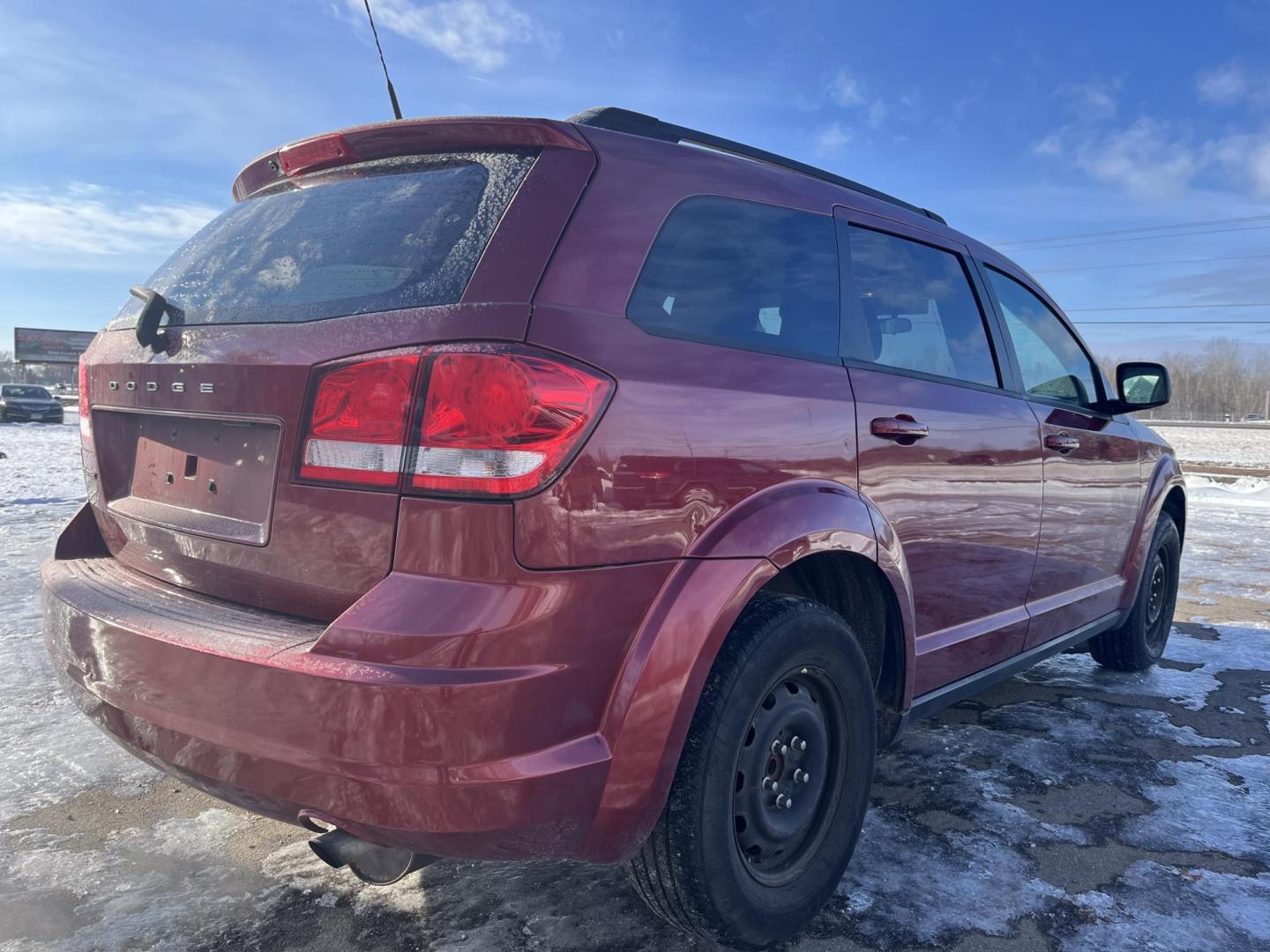 2011 Maroon Dodge Journey Express (3D4PG4FB5BT) with an 2.4L L4 DOHC 16V engine, 4-Speed Automatic transmission, located at 17255 hwy 65 NE, Ham Lake, MN, 55304, 0.000000, 0.000000 - Photo#4